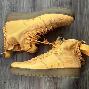 Nike Wheat High Top Sneakers with Utility Design